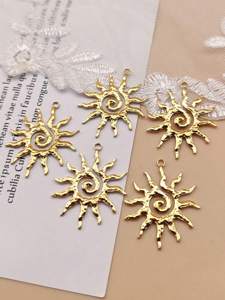 1pc/2pcs/5pcs Stainless Steel Hammered Texture Vintage Sunflower Pendant Accessory, DIY Necklace Jewelry Findings For Women & Men - Yellow Gold - View 1
