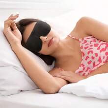 1/3/5 pièces Masque de sommeil design stéréoscopique, 100% opacité, ultra doux, bandeau réglable, respirant et léger, idéal pour le repos et les voyages. Cadeau de Noël et du Nouvel An pour la famille et les amis