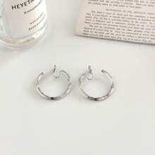 1 par de pendientes circulares de metal estilo básico y de moda con mosquitos clip-on (sin perforación requerida)