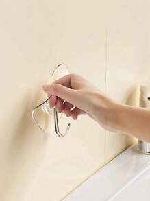 Strong Adhesive Transparent Wall Hook - Casual Style, Easy To Install, No Need For Drilling, Plastic Heart-Shaped Practical Hook For Kitchen And Bathroom, Wall Mounted Storage, Bathroom Manager, Bathroom Decoration In Summer