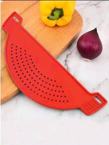1 pièce Passoire à clip, égouttoir en plastique, passoire en forme de demi-lune, filtre alimentaire, convient pour les pâtes, les légumes, les fruits. Accessoire de cuisine pour évier, s'adapte à tous les pots et bols