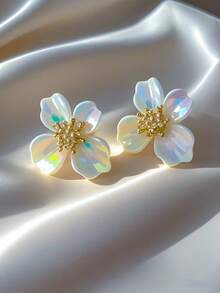 一对简约甜美树脂花耳环 - 白色 - 查看 1