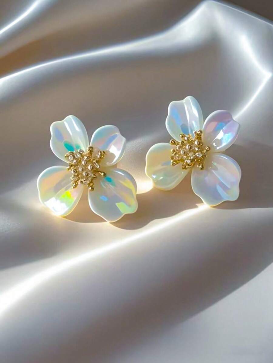 一对简约甜美树脂花耳环 - 白色 - 查看 1