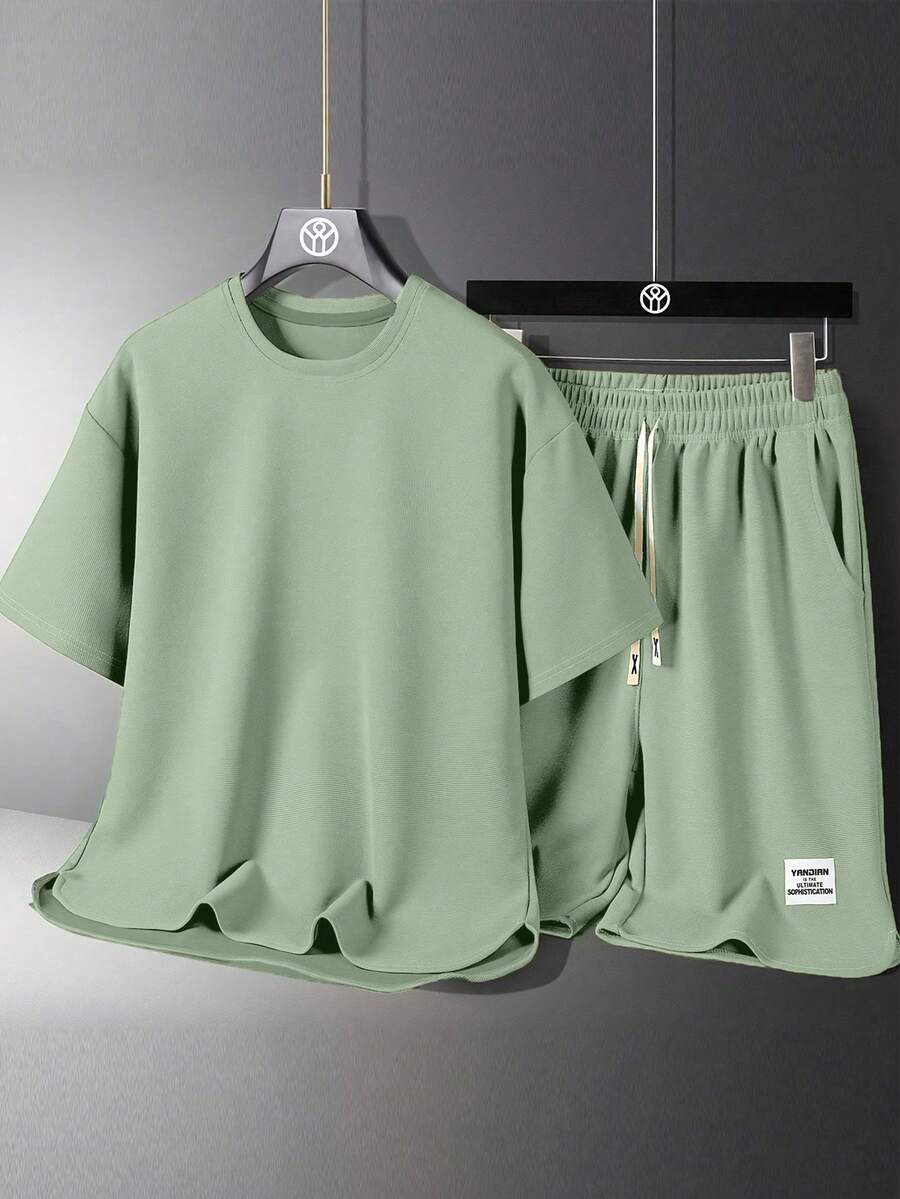 男士纯色圆领短袖休闲 T 恤和字母图案抽绳腰短裤套装，夏季舒适服装 - 薄荷綠 - 查看 1