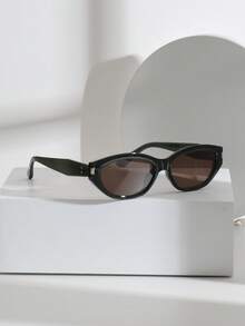 Óculos de sol de gatinho com armação pequena e elegante, óculos de sol de PC em estilo personalizado retrô europeu e americano, adequados para usar em todas as estações, para ir à praia, passeios e presentes para família e amigos - Multicolorido - Visão 3