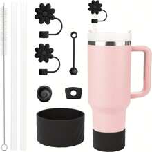Accesorios compatibles con la Copa : 2 tapas de pajitas con flores, 3 tapones a prueba de derrames de silicona para el vaso de 40 onzas con tapa y asa, 2 fundas protectoras de silicona para la pajita y 1 cepillo, suministros de regreso a la escuela