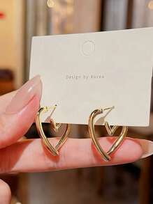Pendientes de mujer con muesca de amor sencilla, pendientes de plata de ley de lujo ligero, collar versátil para el Día de la Madre, adecuado para ropa de entre semana