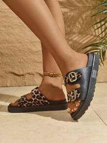 1 par de sandalias con estampado de leopardo, estilo colegial bohemio, con hebilla y suela gruesa para la playa, sandalias de plataforma de verano para uso casual al aire libre