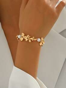 1pc Women Bohemian Pearl Flower Linked Gold Tone Chain Bracelet, Stylish Jewelry Design Suitable For Daily Wear, Beach, Travel