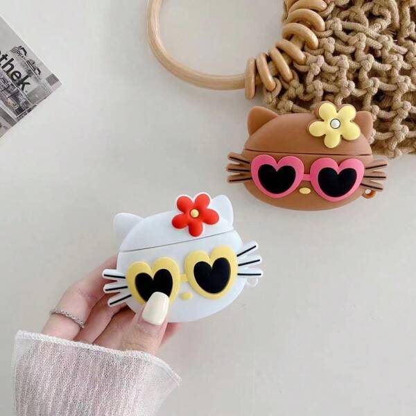 Sanrio Custodia per a forma di gatto super carina, realizzata in morbido silicone, resistente agli urti e durevole, protegge con cura le tue cuffie, sia alla moda che pratica.