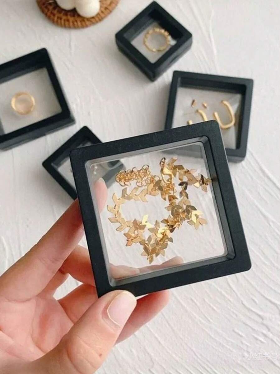 1 件悬挂展示盒、挂盒、珠宝、硬币和收藏品展示盒、便携式挂膜盒、抗氧化珠盒、防尘珠宝悬挂收纳盒、日常珠宝包装、透明包装、多功能礼品包装盒、适用于手工艺品展览、家居装饰和珠制品、女士收纳整理器旅行必需品返校宿舍收纳