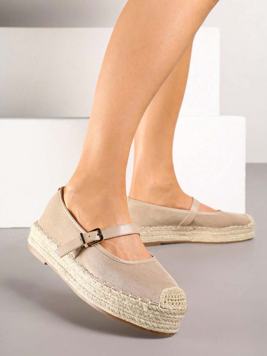Espadrilles Decorated With A Strap And Braid - Khaki - View 1
