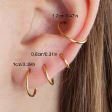 Ensemble de boucles d'oreilles à tige plate en acier inoxydable 316L pour piercings multiples pour oreilles sensibles, boucles d'oreilles créoles petites en acier titane doré 14 carats hypoallergéniques avec petits clous CZ pour femmes, pour piercings de l'hélix, du rook, du daith, de la conque, du nez, des lèvres et du corps, tailles 16G, 8 mm, 10 mm, 12 mm