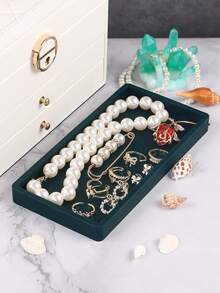 1 tavă pentru depozitarea bijuteriilor, capabilă să țină coliere, brățări, inele, cercei, unelte mici și cosmetice, potrivită pentru brățări cu mărgele, coliere, cercei, expuneri în magazin sau acasă