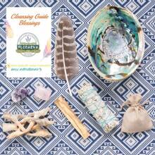 家庭清洁和熏香套装，包含鼠尾草、圣木、鲍鱼壳和支架、香羽和清洁指南，可作为家庭办公室装饰和节日礼物