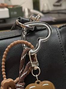 金属心形弹簧扣，多种颜色可选，心形环可打开手提包皮带扣连接器，包袋弹簧扣，服装配件，户外露营和徒步旅行配件，DIY包袋配件，手机壳吊坠，汽车钥匙连接扣，DIY吊坠开口环，包袋肩带连接扣，DIY吊坠