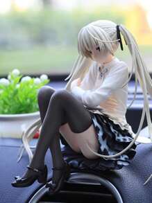 动漫人物车饰小雕像，时尚可爱的汽车内饰配件