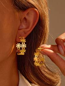 一对镂空金 C 形花形耳环，简约而时尚，展现风格和独特魅力 - 金色 - 查看 7