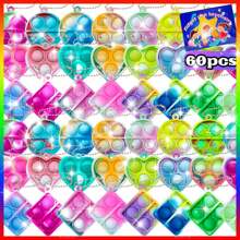 60 piezas Mini Pop Fidget Llavero, juguetes fidget mini en bulk, regalos de fiesta para niños de 3 a 8 años, premios de clase para niños de 8 a 12 años, regalos de fiesta de Pascua, 3 formas de mini juguetes llavero Pop, pequeños premios de clase para niños, regalos de fin de año escolar para estudiantes, relleno de bolsas de fiesta para niños, juguetes de cumpleaños (3 formas mezcladas, color y estilo aleatorios)