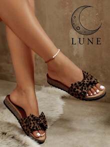 Women's Leopard Print Bow Accent Fashion Slide Sandal - Leopard - View 1