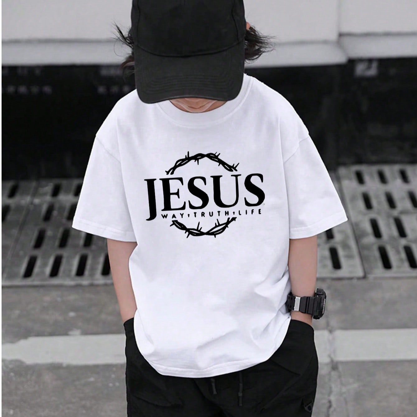 Camiseta de manga corta con estampado de la corona de espinas "El Camino, la Verdad, la Vida" de Jesús para niños, estilo casual de fe y calle para