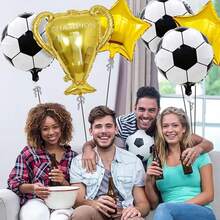 5/8/10 peças/conjunto de balões de futebol troféu de campeão, incluindo 1 troféu, balões de futebol e balões de folha de confete, adequados para boates, eventos esportivos, decoração de festa de aniversário esportiva e adereços de fotografia