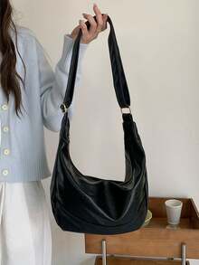 2025 Nowa prosta i wszechstronna duża pojemność Czarna torba na ramię i crossbody Dumpling dla kobiet, odpowiednia dla studentów, dojazdów do pracy