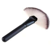 1pc Large Fan-Shaped Brush With Wooden Handle And 3-Color Fiber Bristles
