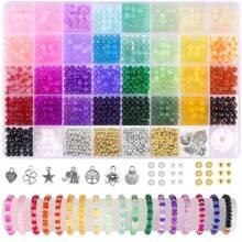 1250 pièces/100 pièces Perles rondes en verre de 6 mm, kit de fabrication de bracelets perlés, comprenant 28 couleurs de perles en verre cristal, pendentif en alliage, fil à perler, pour la réalisation de bracelets, colliers, boucles d'oreilles, artisanat, kit de perles pour débutants (couleurs aléatoires)