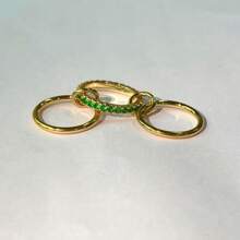 VKHK 1 anel de elos multicamadas de aço inoxidável banhado a ouro 18K com zircônia decorativa, adequado para uso diário feminino e festas de casamento, presente