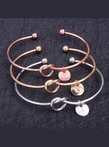 1 Piece European And American Fashion Minimalist Art Design Gold Silver Rose Gold Pendant Letter Bracelet, Suitable For Women's Daily Outings. There May Be Slight Color Differences, Please Refer To The Actual Received Product For Accuracy.The Material Of The Product Is Zinc Alloy. (Due To The Thinness Of The Product Itself, The Bracelets Are Prone To Cracking . Please Purchase With Caution When Placing An Order.)