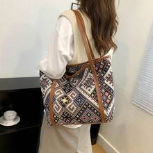 Fashionable Large Capacity Shoulder Tote Bag - Multicolor - View 4