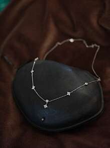 1pc Women's Lucky Four-Leaf Clover Necklace, Fashion Luxury Elegant Romantic Unique Small-Brand Design Delicate Choker Suitable For Daily Wear, Party And Gathering