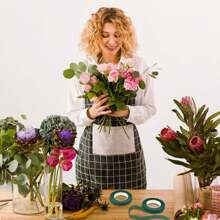 1/3/5 rouleaux de papier de ruban adhésif vert pour bouquet de fleurs - matériau en nylon durable, parfait pour les fleurs DIY, les décorations de mariage et de fête, les arrangements floraux, les essentiels de la décoration d'événement Rouleaux empilés avec soin Ruban facile à utiliser