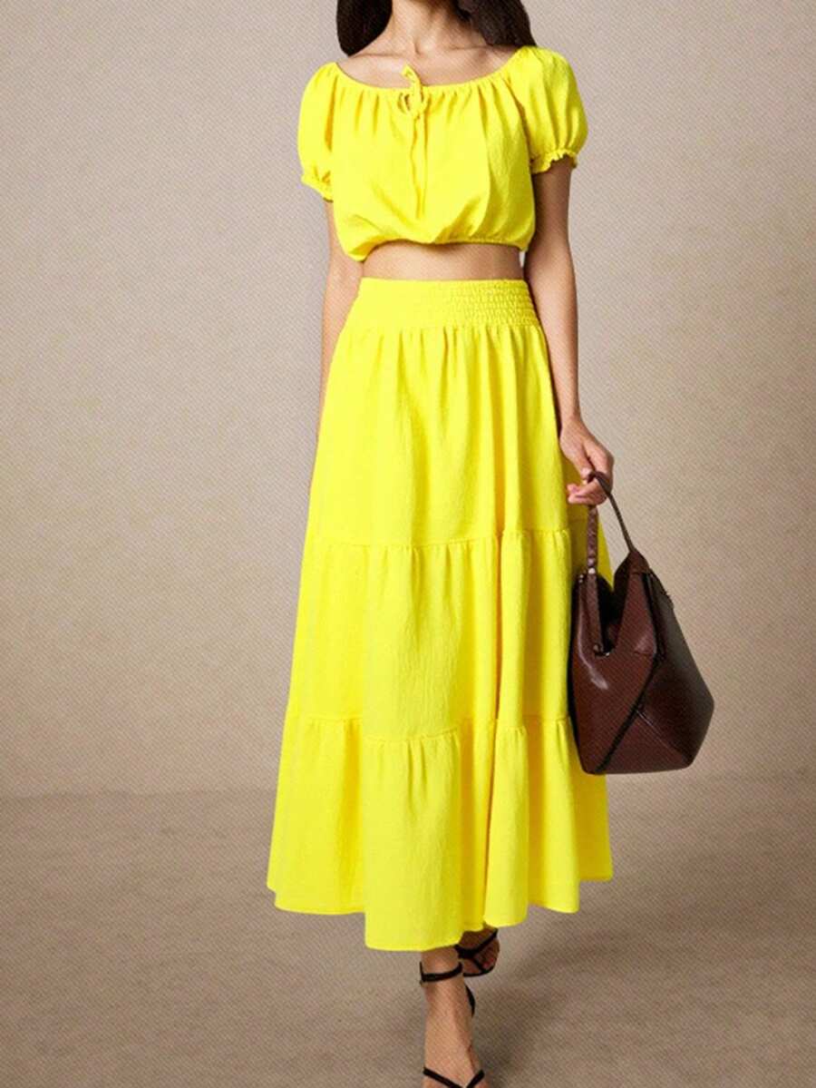 Conjunto de Dos Piezas para Mujer - Top y Falda Monocromáticos - Amarillo - Ver 1