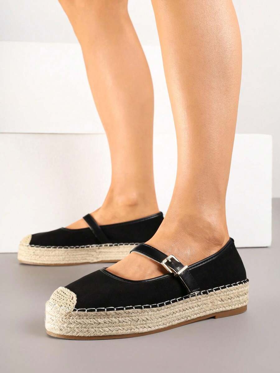 Espadrillas decorate con una cinghia e trecce - nero - Visualizzare 1