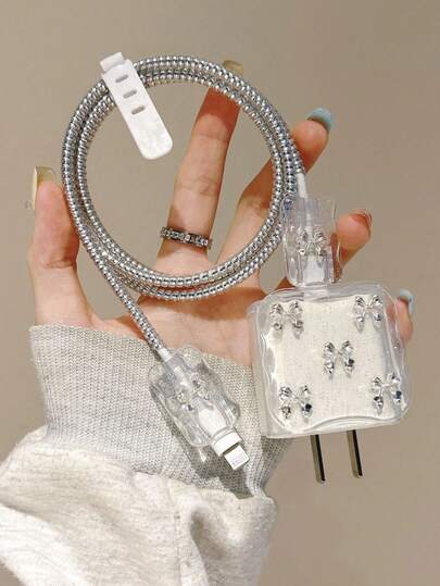 5件套银色金属蝴蝶结波浪框设计手机充电器套装（20W/18W），包含充电线保护套、充电器头保护盖、兼容充电线保护套、充电器配件、手机配件