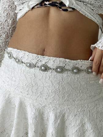 1 pieza Cadena de cintura de perla falsa de plata de alta gama versátil y de moda, diseño hueco vintage de cadena de cintura, cadena de cintura adecuada para playa, vacaciones, fiestas, uso diario, regalo perfecto para vacaciones