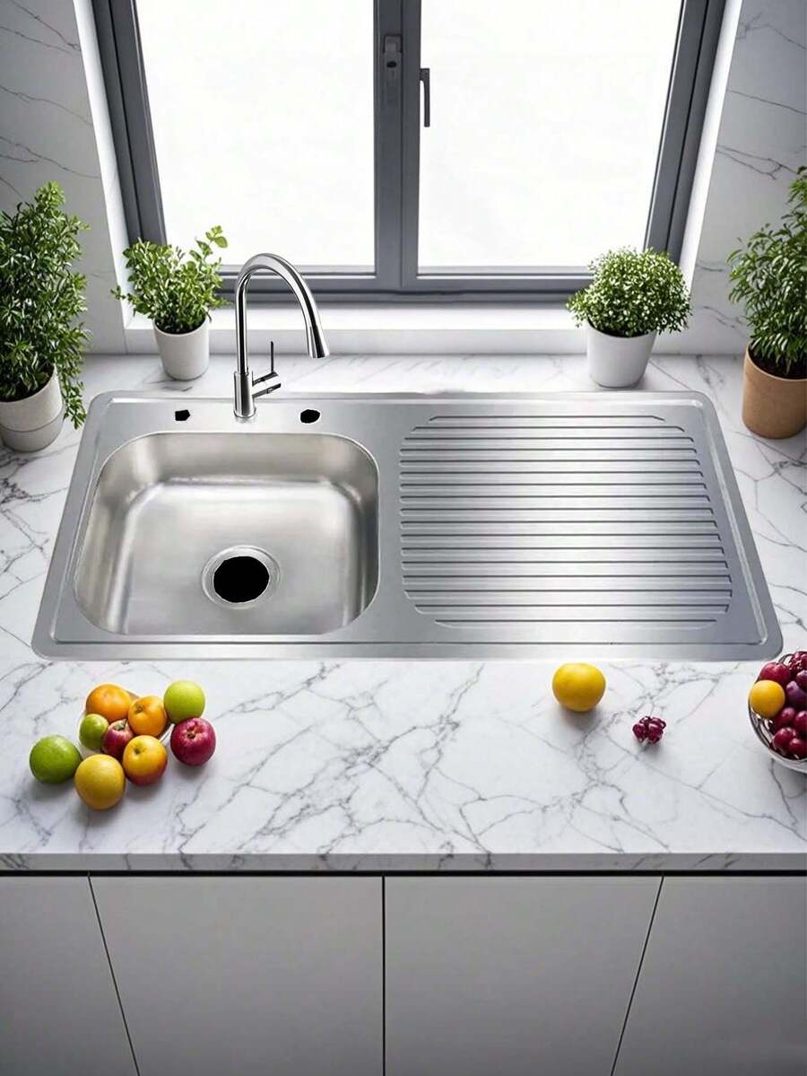 Tarja de fregadero de acero inoxidable, tina izquierda y panel derecho. Con tres orificios para grifería, diseño de gran tamaño ofrece amplio espacio para lavar platos y utensilios. Fácil de instalar para disfrutar sus ventajas rápidamente. - Unitalla - Ver 1