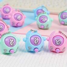 28 Stücke Schere-Stein-Papier Schlüsselanhänger-Anhänger, Mini Fingershow-Spielzeug, Rucksack-Anhänger, Geburtstagsparty Geschenke, Klassenzimmer-Preise, interaktive Spaßspielzeuge, Weihnachtsstrumpfstopfer - Verschiedenfarbig - Übersicht 4