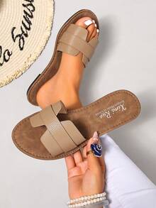 New Spring/Summer Brand H Women's Fashionable Casual Slip-On Flat Sandals, Strap Roman Style, Comfortable Slip-On, Black/Beige/Brown, Desert Key French Elegant Rhinestone Thick Bottom Wedge Sandals, Chic Beach Shoes, Minimalist Indoor/Outdoor Slippers - Apricot - View 2