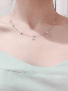1pc Women's Lucky Four-Leaf Clover Necklace, Fashion Luxury Elegant Romantic Unique Small-Brand Design Delicate Choker Suitable For Daily Wear, Party And Gathering