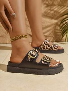 1 par de sandalias con estampado de leopardo, estilo colegial bohemio, con hebilla y suela gruesa para la playa, sandalias de plataforma de verano para uso casual al aire libre