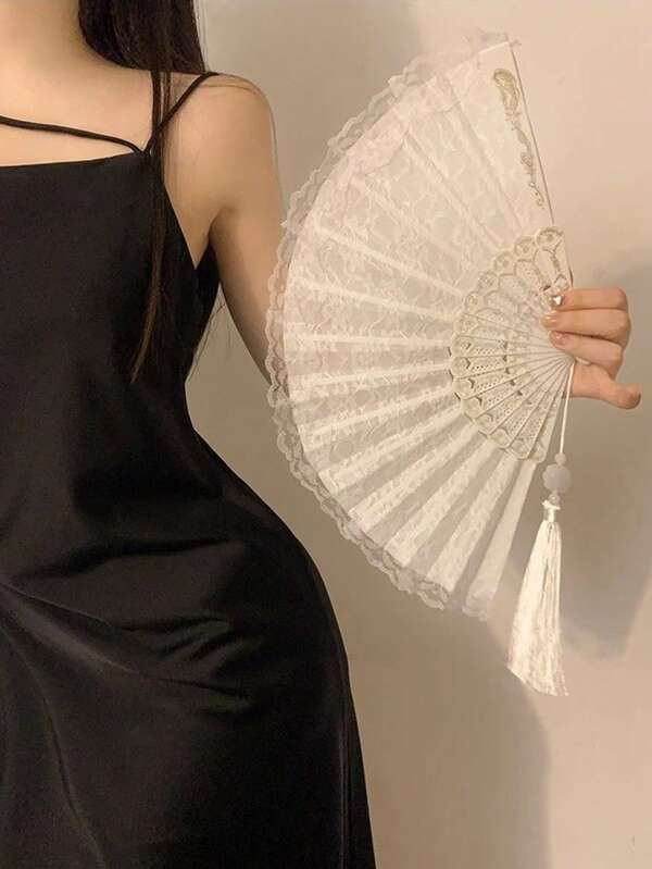 1pc 22cm Elegant Vintage Chinese Style Black & White Lace Folding Hand Fan With Tassels, Hanfu Cheongsam Accessory, Retro Tassel Photography Prop For Party Ball, Great For Summer