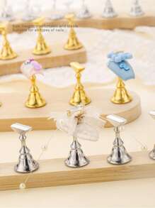 1 Peça Base de Prática de Arte de Unhas de Madeira Natural, Novo Estilo Japonês Minimalista Suporte de Esmalte de Bambu/Madeira, Ferramenta de Exibição de Dicas de Unhas de Metal Dourado/Prata, Disponível em Várias Cores, Ferramenta de Design de Arte de Unhas DIY na Moda, Presente Adequado para Família, Namorada, Melhor Amiga, Natal