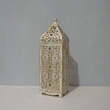 1 peça de lanterna de ferro estilo vintage marroquino, suporte de vela decorativo de ferro oco, lanterna do Oriente Médio para decoração externa