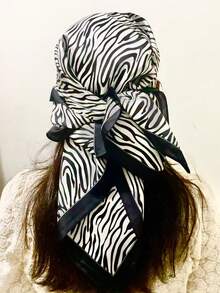 1pc Women's Printed Small Square Scarf Fashion Versatile Hair Band Decoration Thin Style Suitable For Daily Use - Black and White - View 2