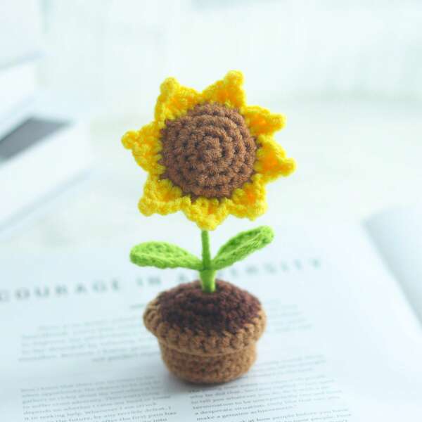 1pc/2pcs/5pcs Handmade Crochet Yellow Sunflower Potted Plant Decor, Indoor Decoration. Desk And Car Accessories, Artificial Decoration. Spring/Summer Decor, Party, Wedding, Home Decor, Thanksgiving, Graduation, Birthday Gifts, Party Favors
