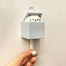 1个/4个/6个装 新款可爱卡通猫咪挂钩，强力粘胶，不伤衣物，创意十足，高品质可伸缩挂钩，是情人节及情人节礼物、情人节装饰的理想之选。创意粘猫挂钩适用于外套、毛巾、围巾、浴袍、包包、钥匙等，承重高达2.4公斤，可用于卧室、客厅、厨房、浴室等场所的装饰。