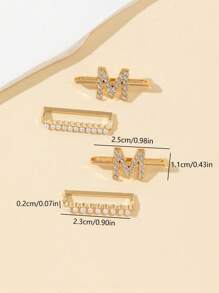 Lot de 4 clous décoratifs dorés en forme de M avec perles pour bracelet de montre Apple en silicone 38/40/41/42/44/45/49 mm, compatibles avec les bracelets iWatch 9/8/7/6/5/4/3/2/1/SE, bijoux décoratifs pour femmes, pour hommes et femmes, à la mode